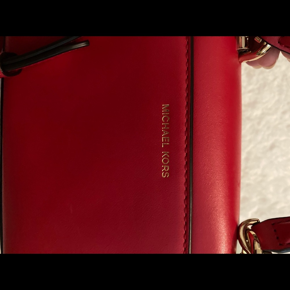 Michael Kors Red Mini Purse With Strap - Picture 3 of 9